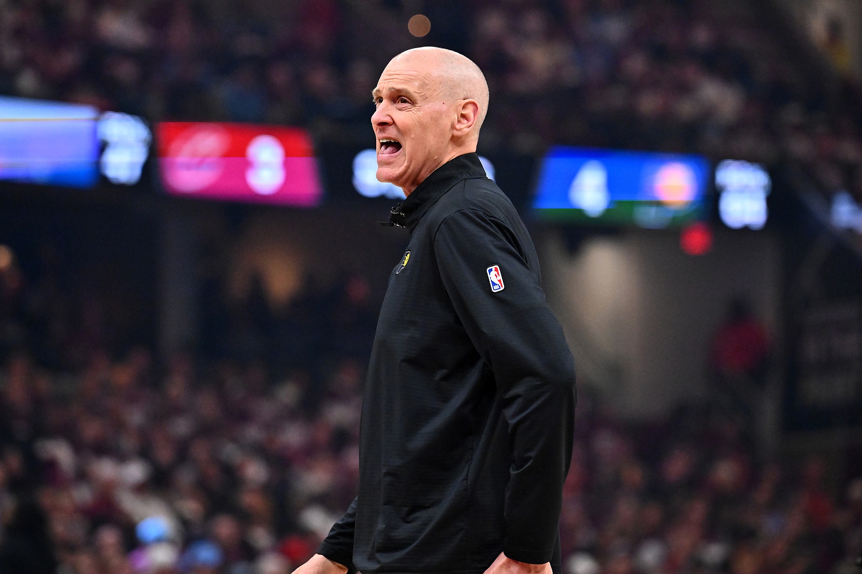 九游客户端下载包含埃因霍温内部会议纪要流出——关键时刻止住颓势，NBA常规赛使命明确，身体对抗强度拉满的词条