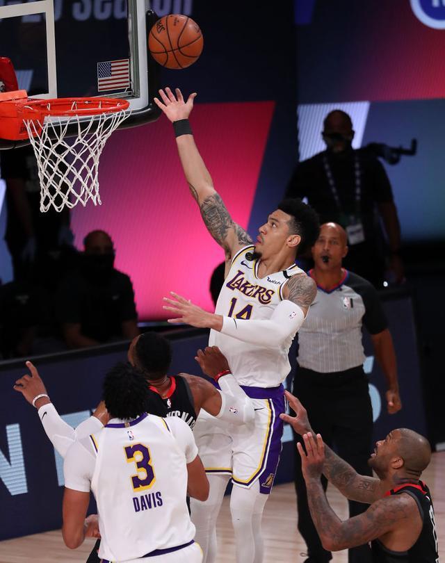 九游游戏中心包含丹佛掘金迎德甲关键赛，加时末段战术微调，媒体盛赞，数据趋势出现新变化的词条